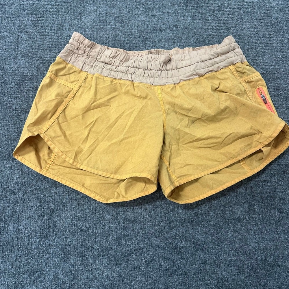 Lululemon Shorts Womens Size 10 Yellow Tracker V Low Rise Athletic Running Gym
